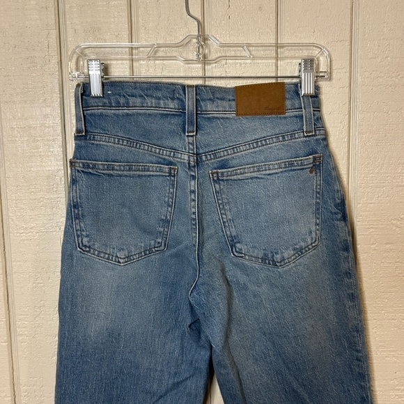 Madewell The Mid-Rise Perfect Vintage Straight Jeans, size 24. - Picture 7 of 10